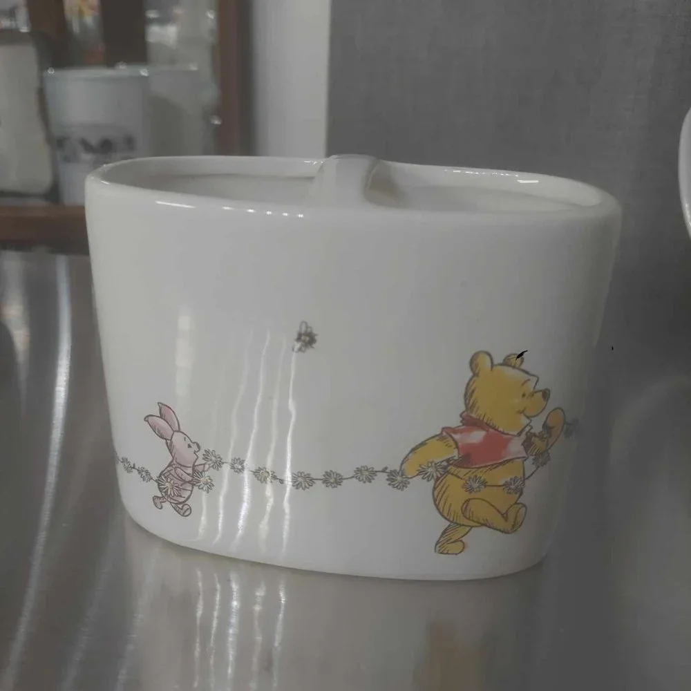 Winnie and Friends Toothbrush Holder